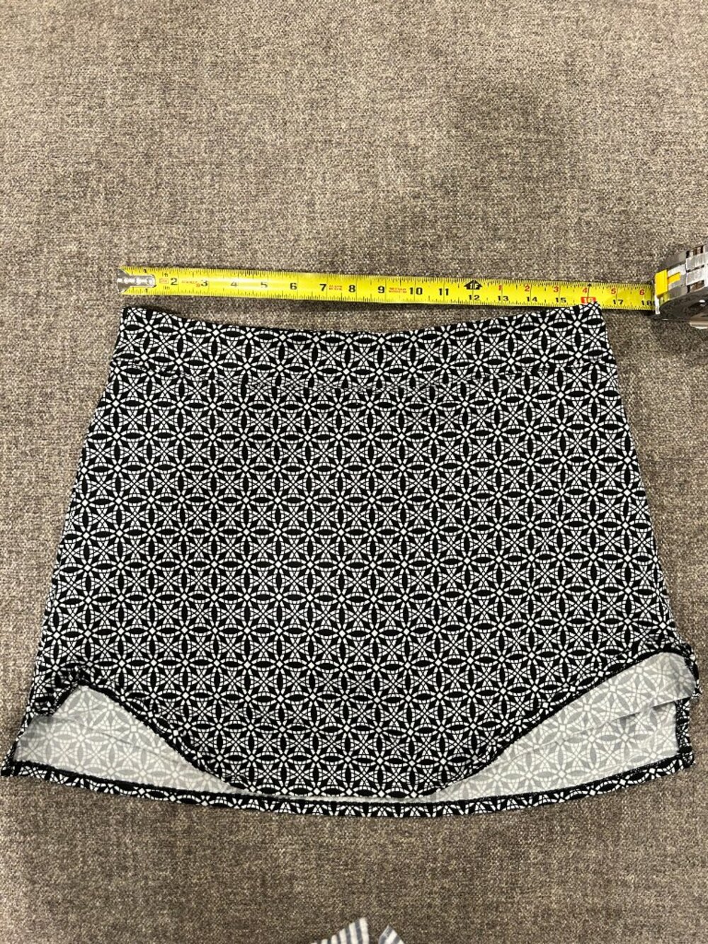Tranquility by Colorado Clothing Athletic Skort, Size L - Picture 5 of 6